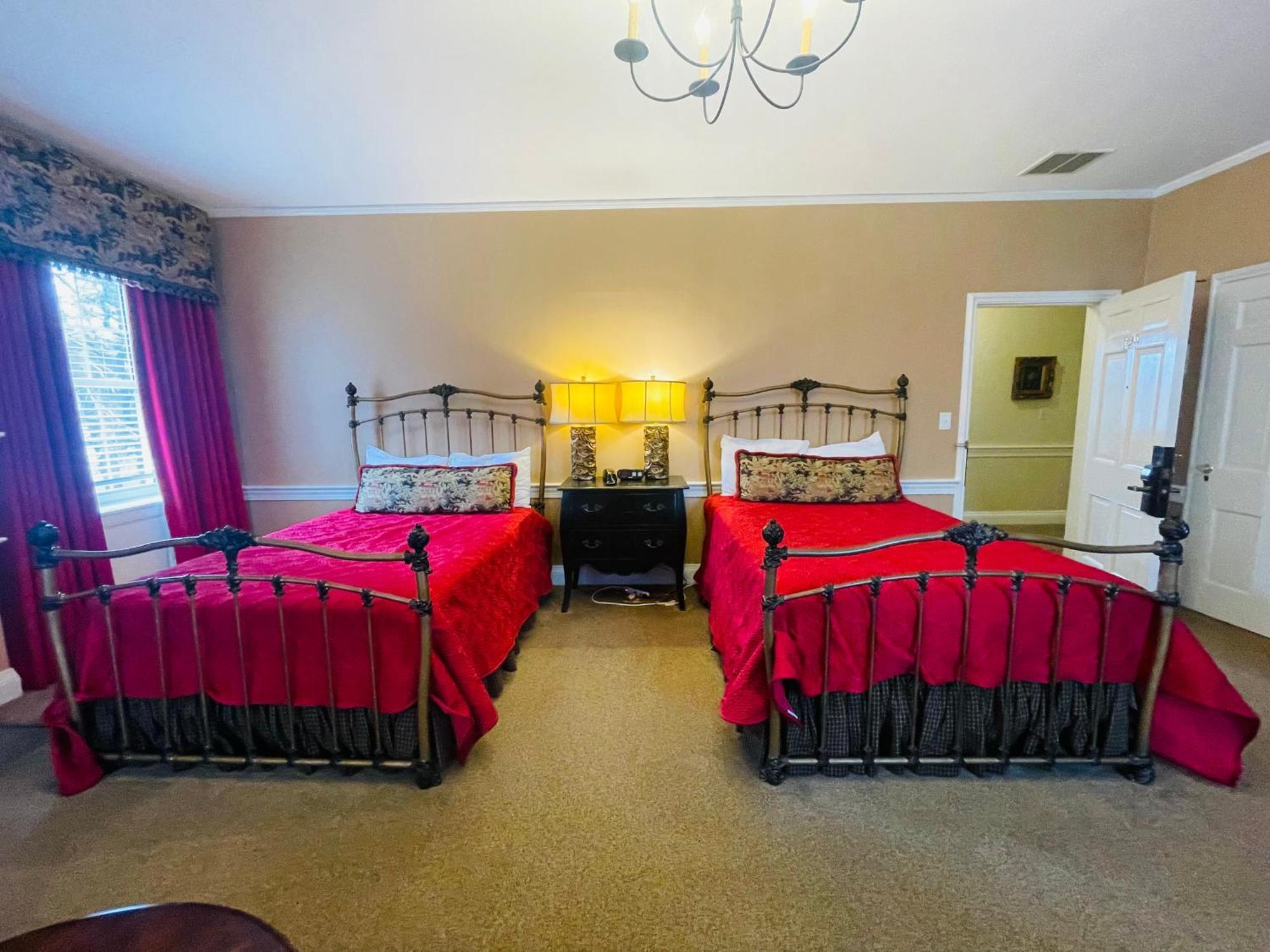 Апартаменты Excelsior At The Manor House Clemmons Экстерьер фото